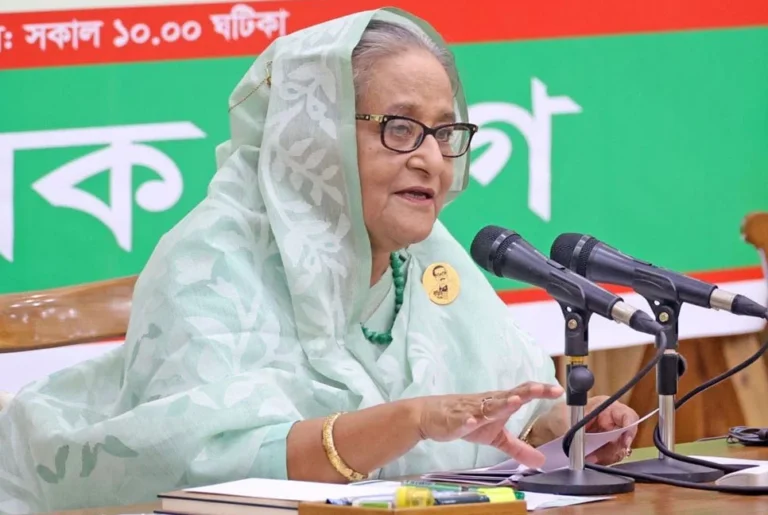 খালেদা জিয়া কৃষকের ভাগ্য নিয়ে ছিনিমিনি খেলেছিলেন : প্রধানমন্ত্রী